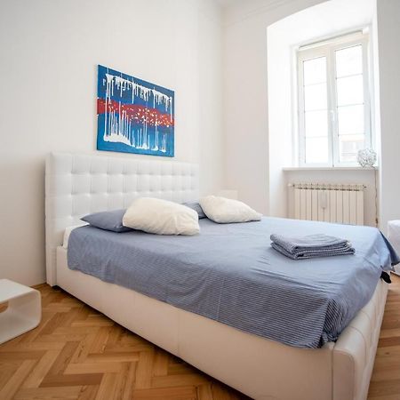 Art & History - New - Modern Classic Apartment Trieste Exterior foto